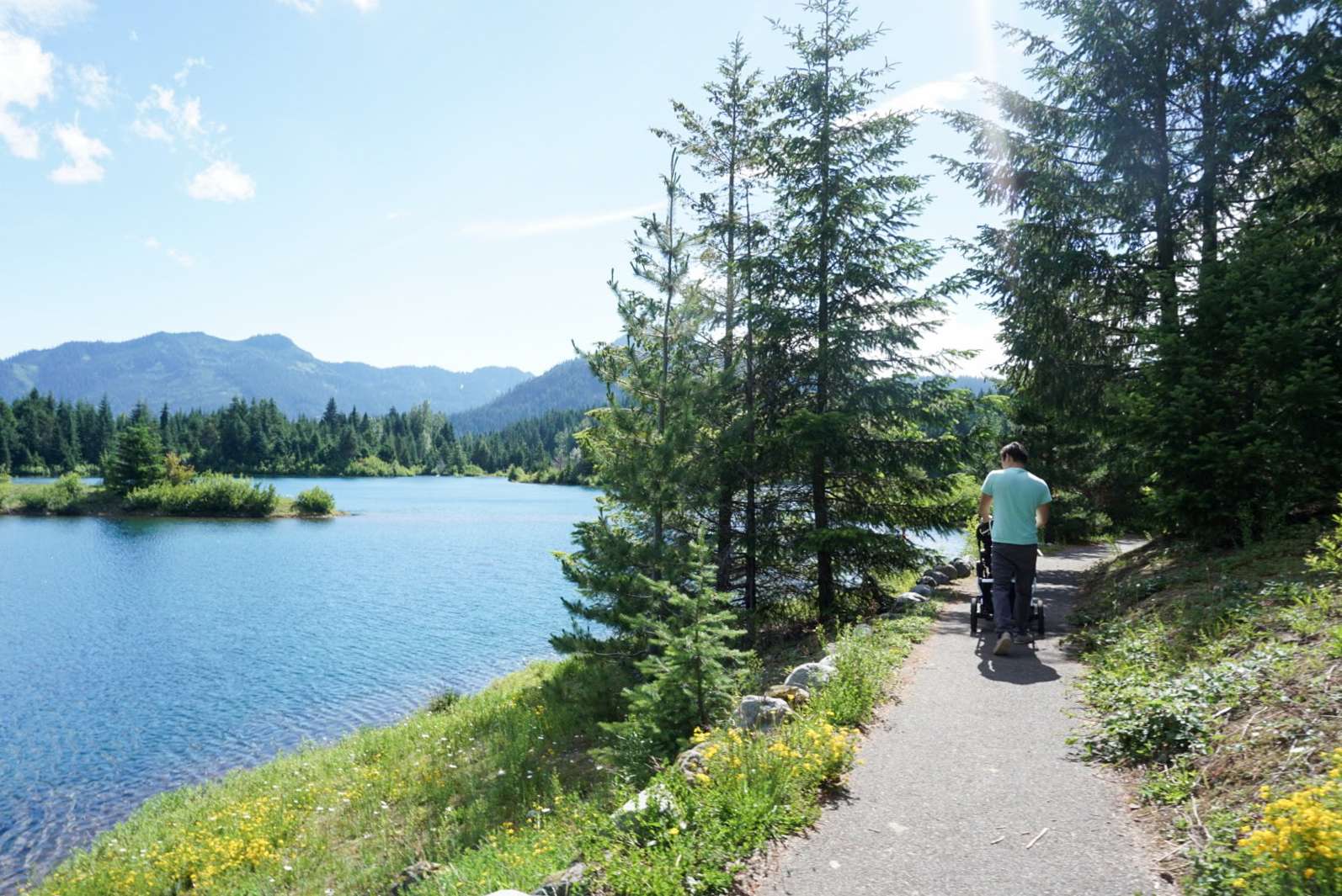 6 easy and beautiful family-friendly hikes near Seattle