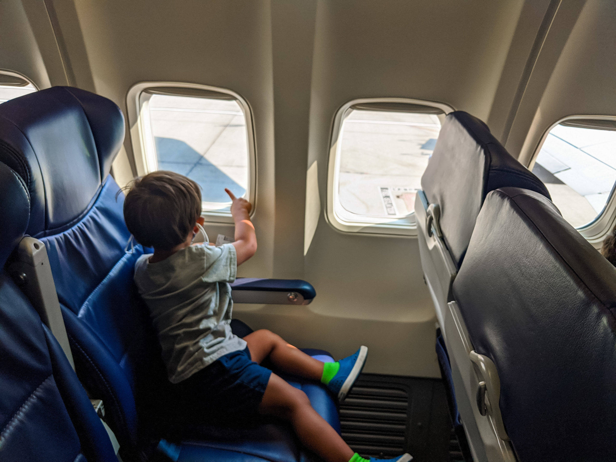 What you must know before flying with a toddler in a pandemic